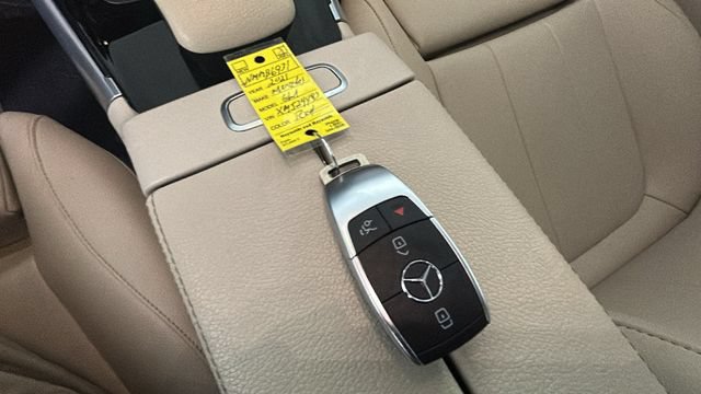Used 2021 Mercedes-Benz GLA 250 4MATIC image 25