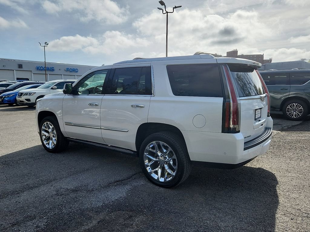 Used 2019 Cadillac Escalade Platinum image 4