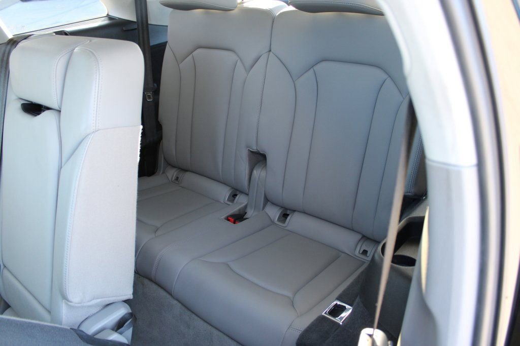 Used 2020 Audi Q7 3.0T Premium Plus image 26