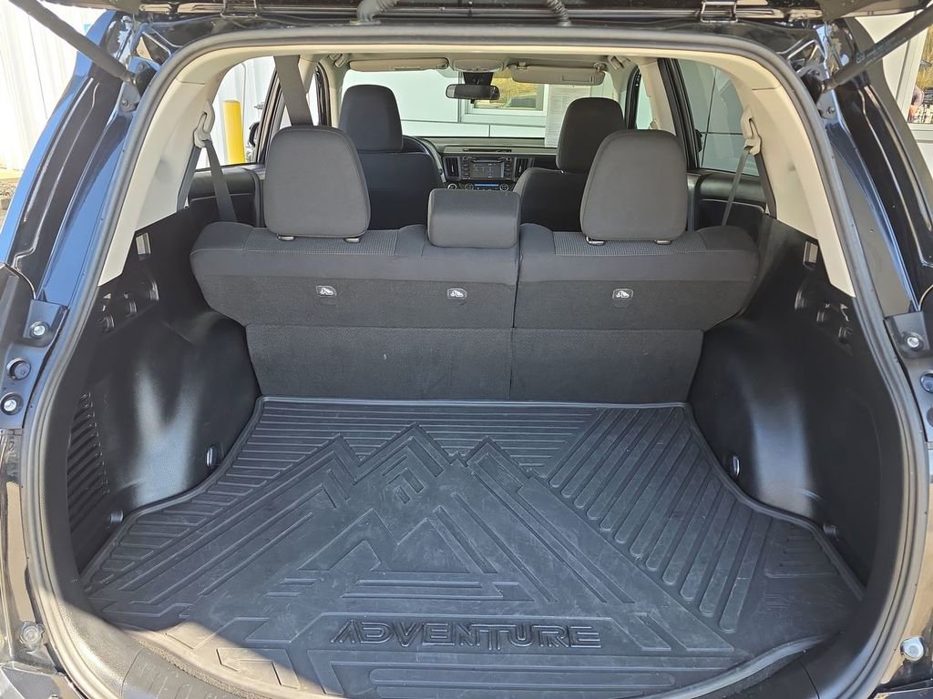 Used 2018 Toyota RAV4 XLE w/ Plus Extra Value Package image 23