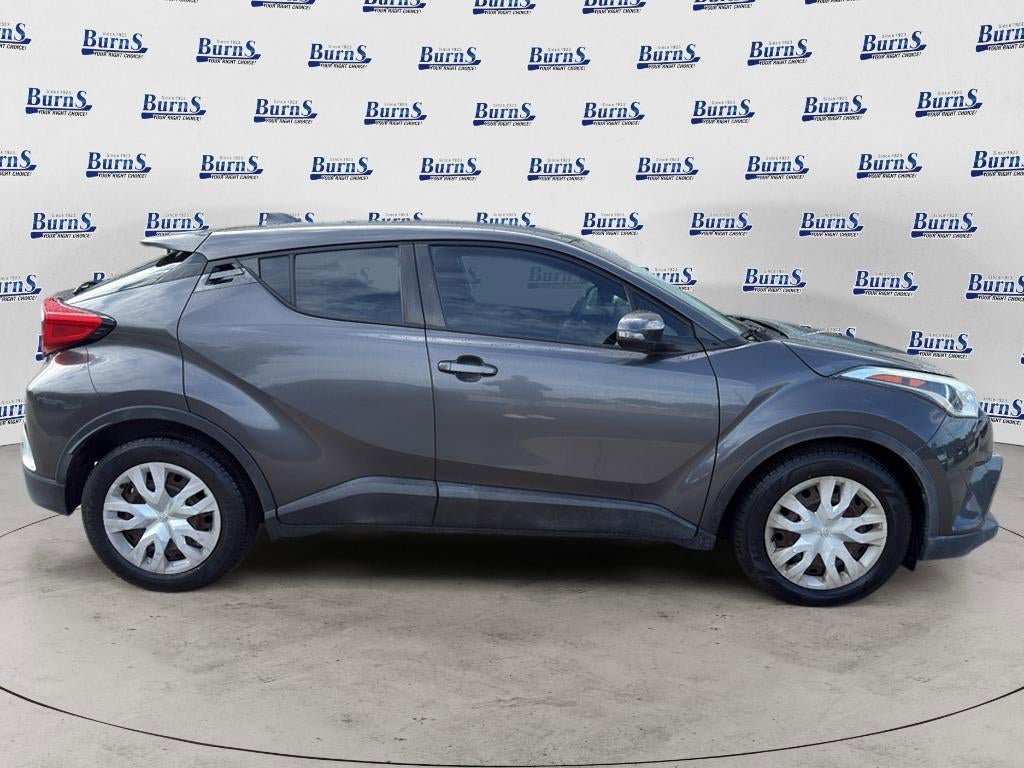 Used 2019 Toyota C-HR LE FWD image 8