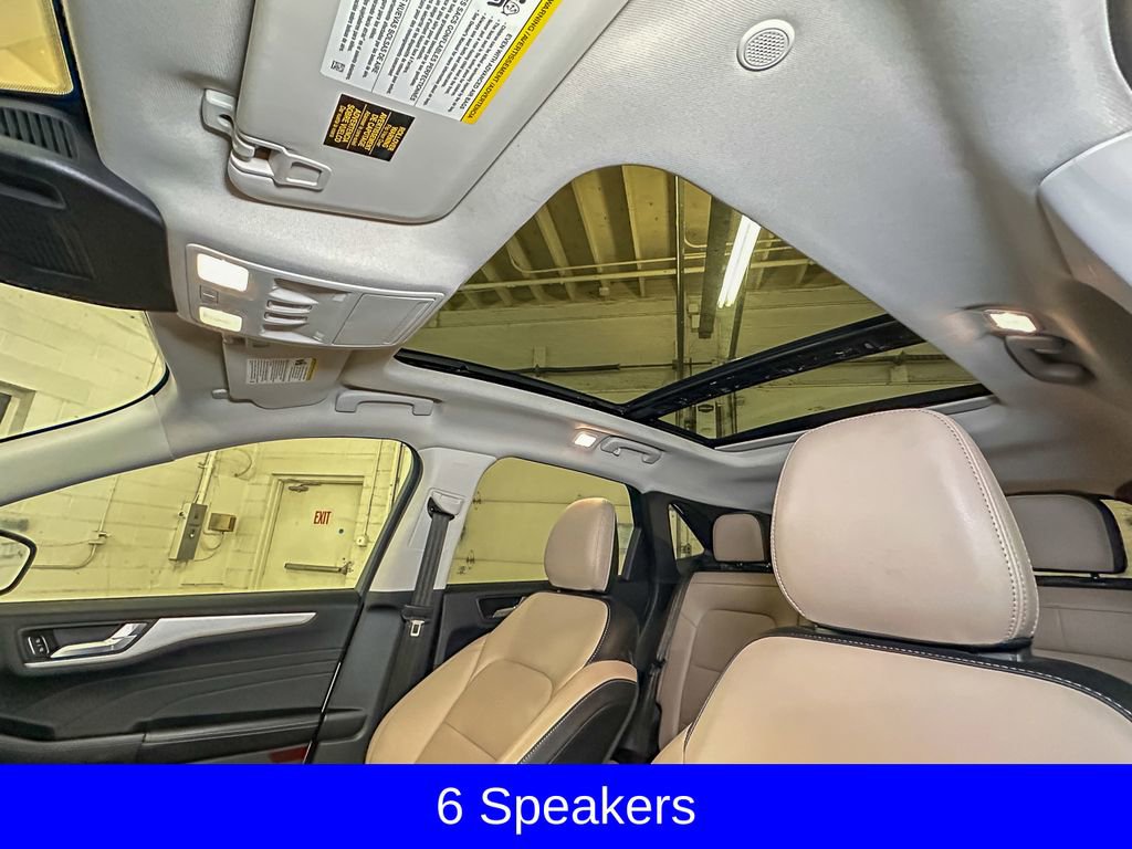 Certified 2022 Ford Escape SEL AWD/4WD image 4