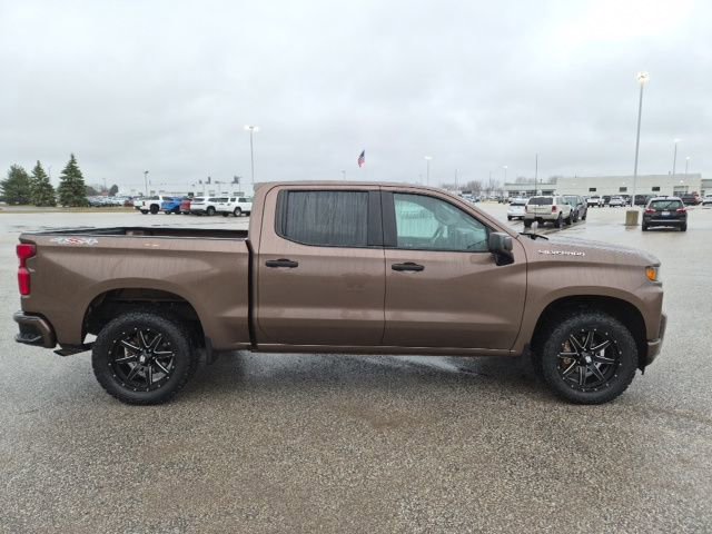 Used 2019 Chevrolet Silverado 1500 Custom w/ Custom Value Package AWD/4WD image 4