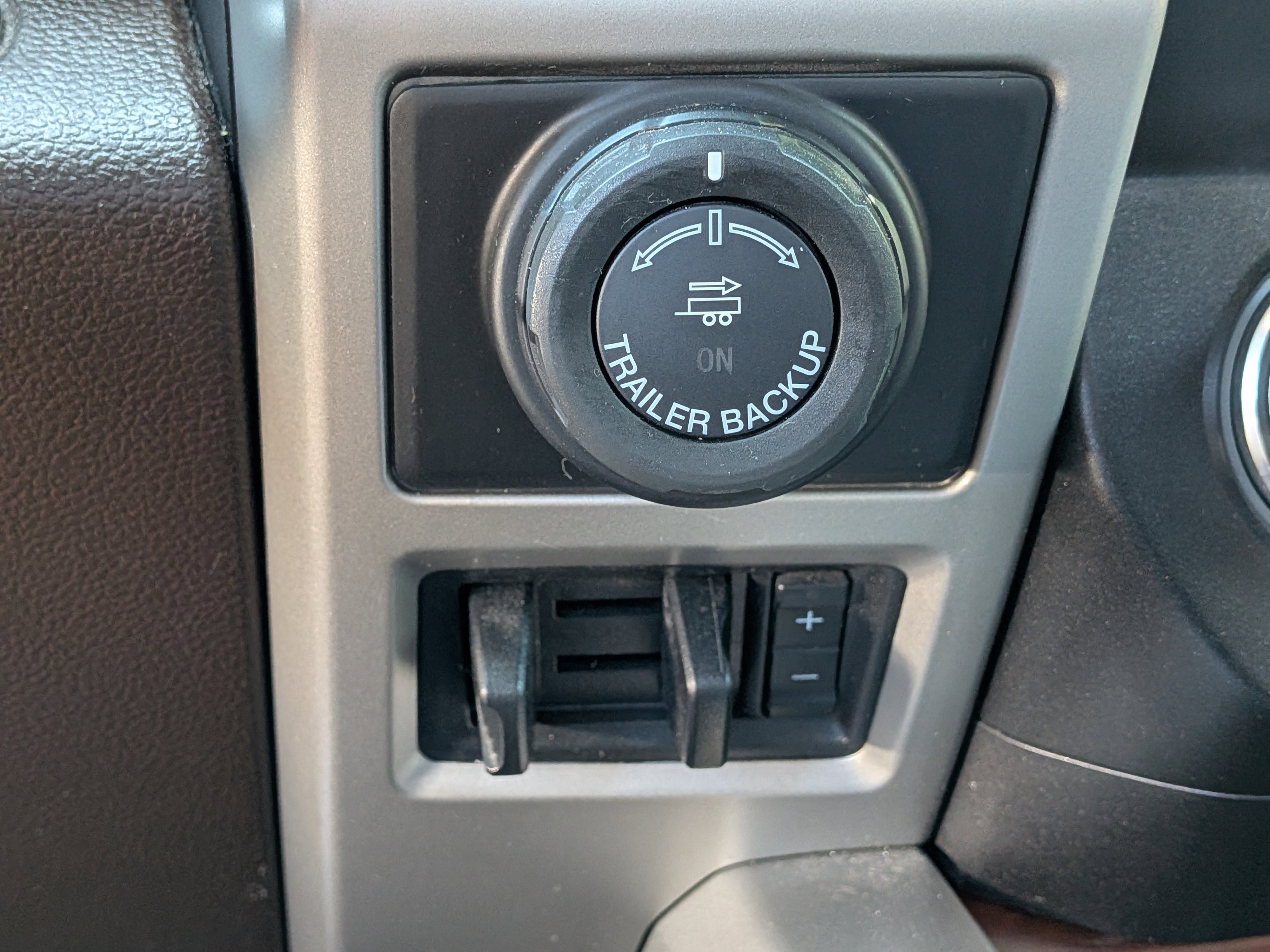 Used 2019 Ford F150 King Ranch w/ Equipment Group 601A Luxury AWD/4WD image 30