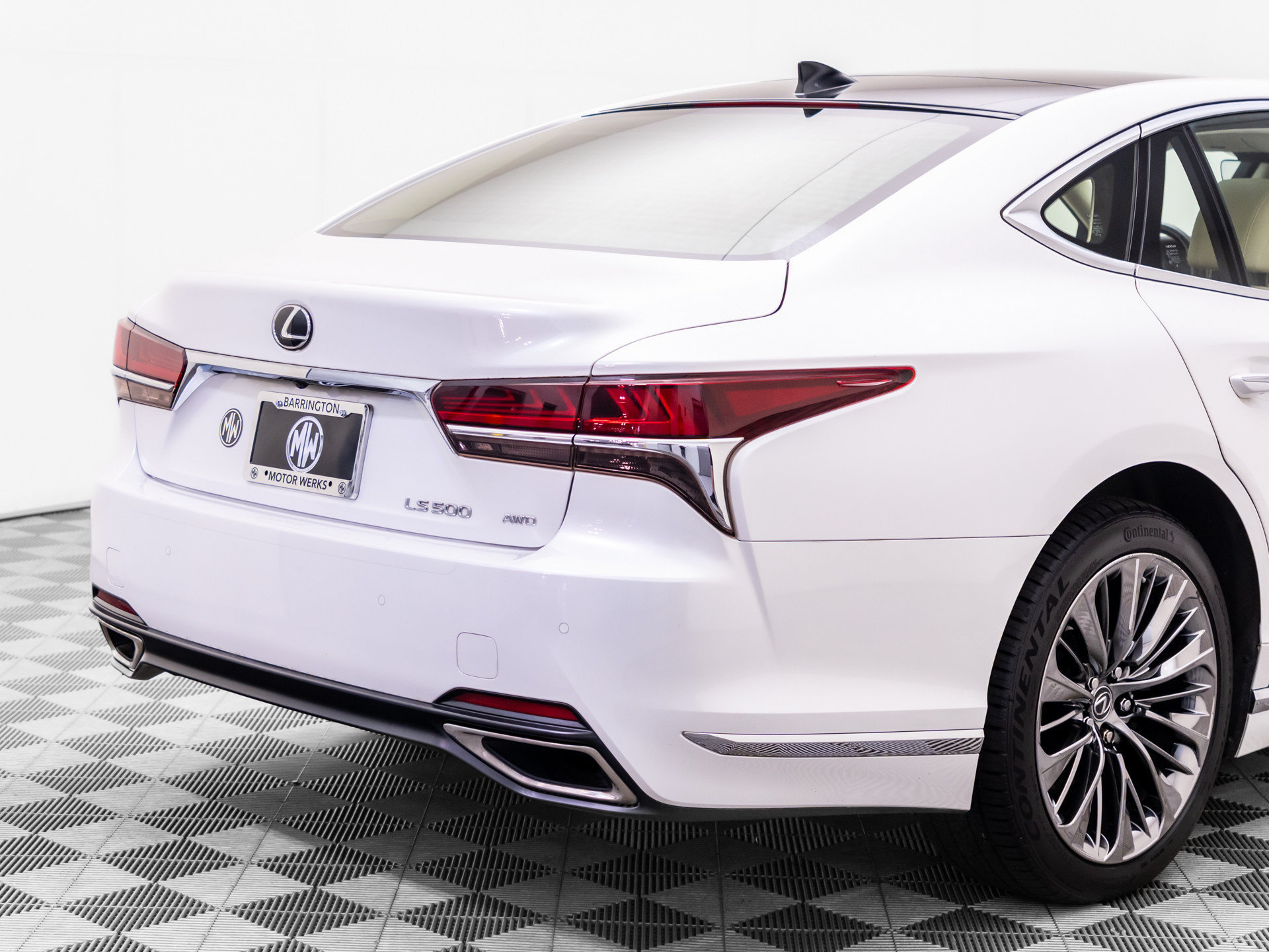 Used 2020 Lexus LS 500 AWD w/ Interior Upgrade Package image 31