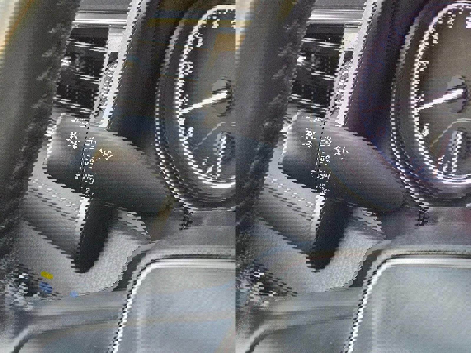 Used 2024 Toyota Camry SE image 16