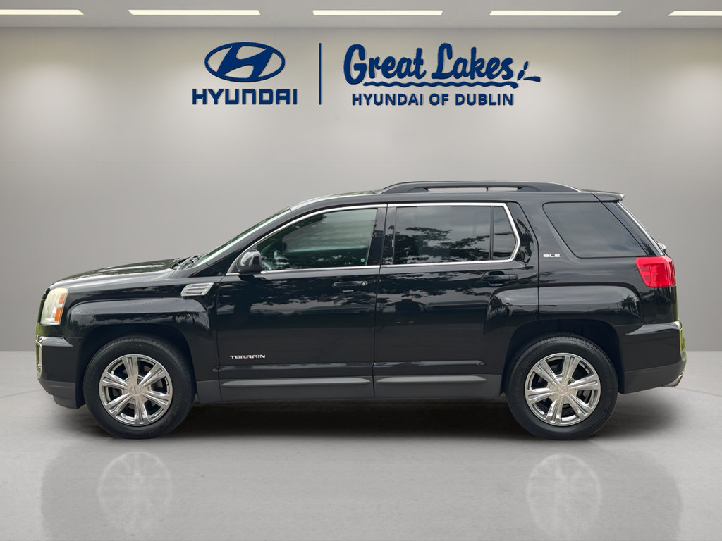 Used 2017 GMC Terrain SLE w/ Convenience Package FWD image 2