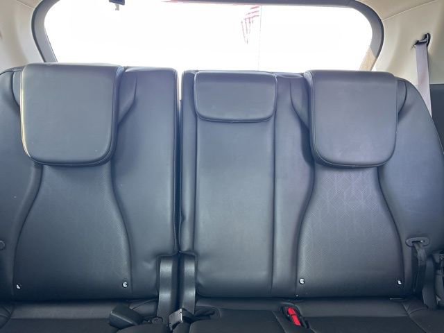 Certified 2024 Kia Carnival LX image 33