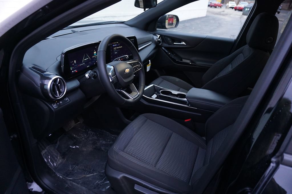 New 2025 Chevrolet Equinox LT FWD image 9