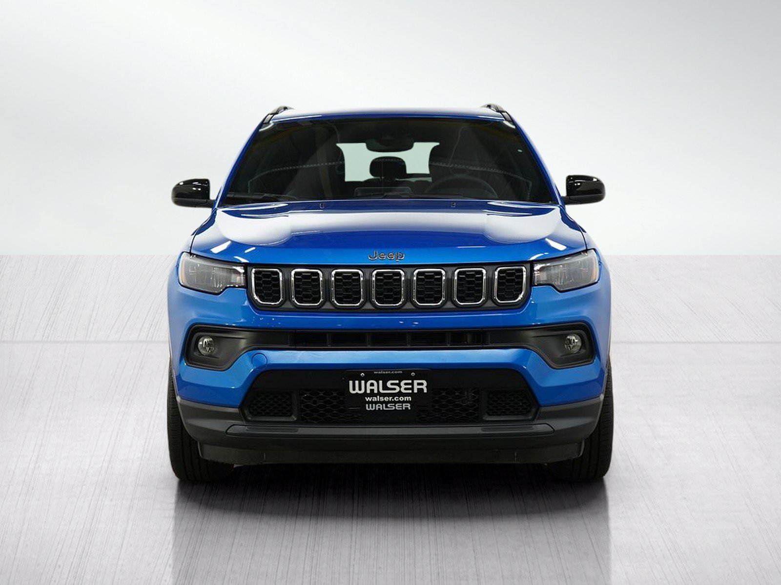 Used 2025 Jeep Compass Latitude AWD/4WD image 8