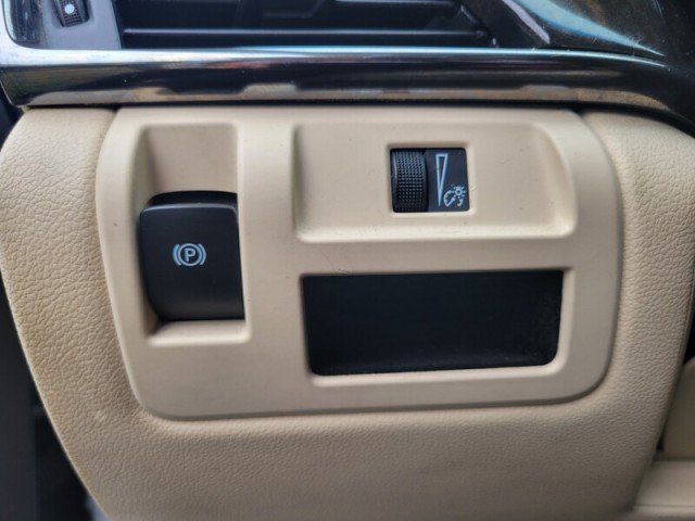 Used 2019 Cadillac CTS Luxury RWD image 12