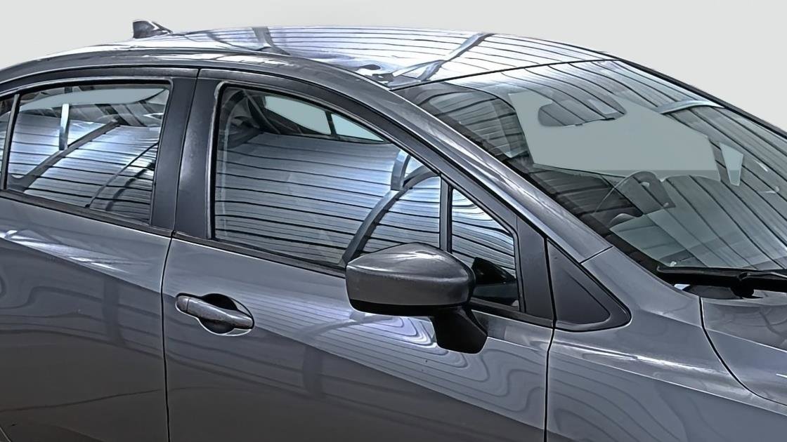 Used 2022 Nissan Versa SV image 15