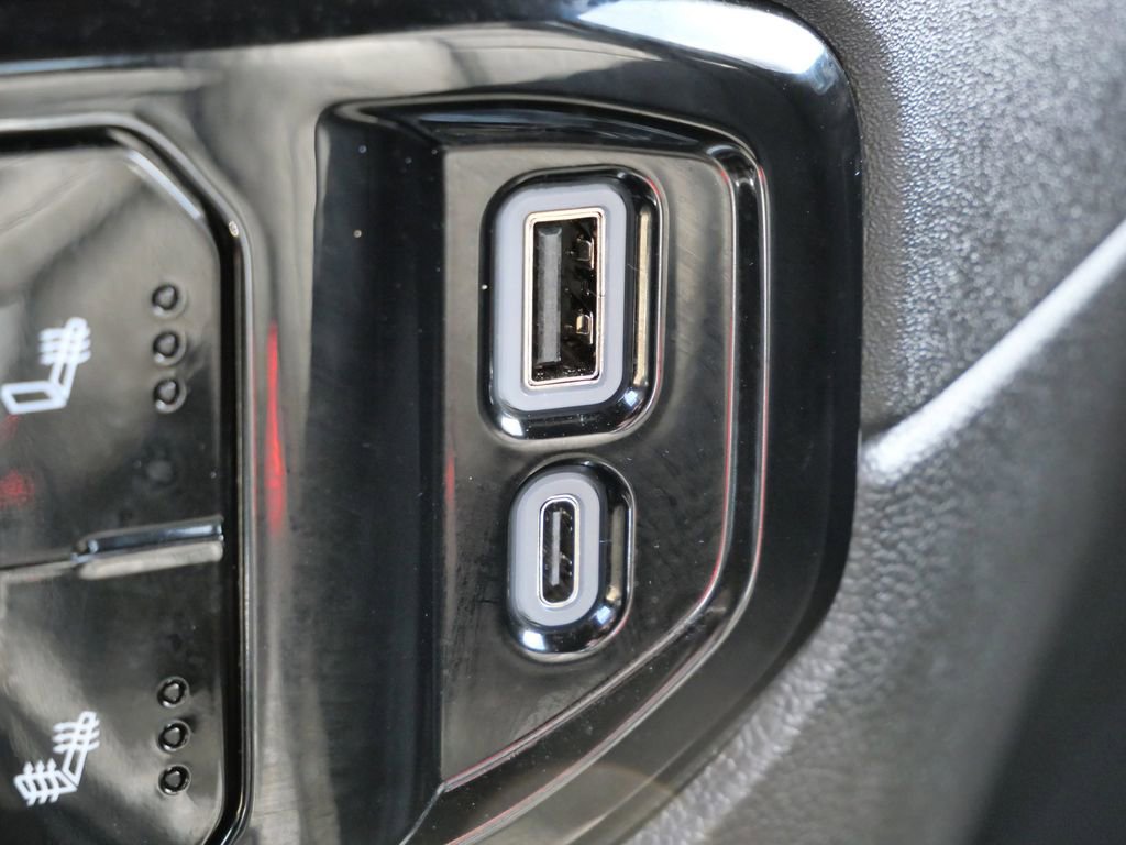 Used 2025 Chevrolet Silverado 1500 RST w/ Convenience Package II AWD/4WD image 47