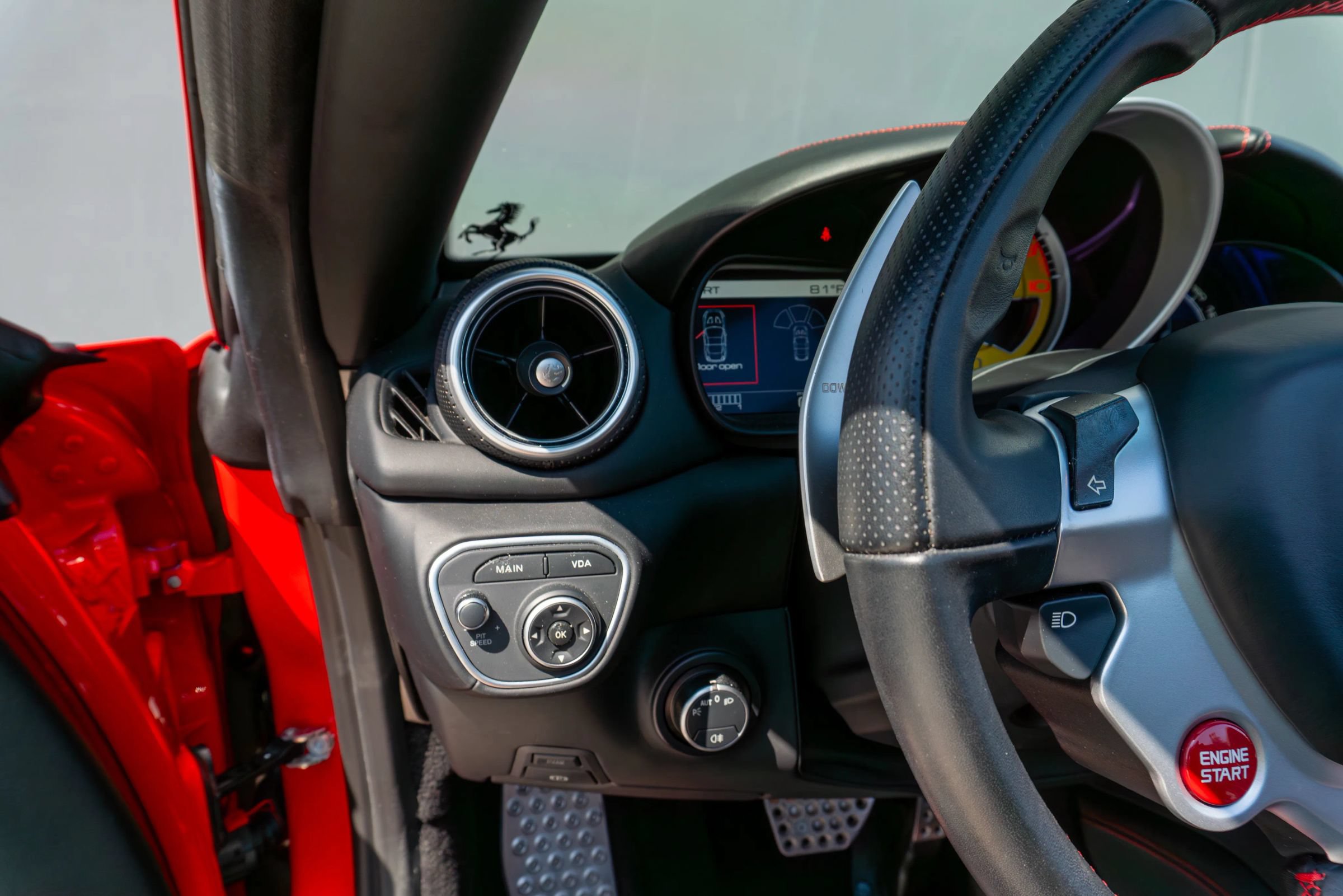Used 2017 Ferrari California T RWD image 62