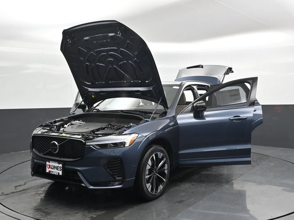 New 2026 Volvo XC60 B5 Plus w/ Protection Package Premier AWD/4WD image 46