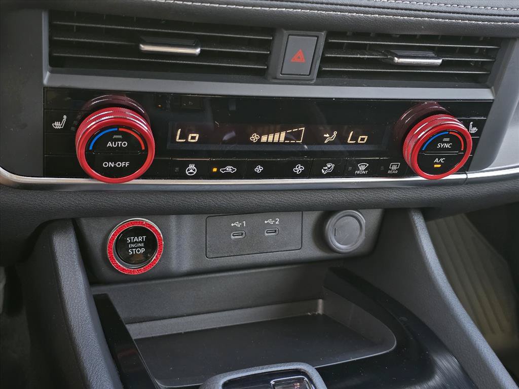 Used 2024 Nissan Rogue SV w/ SV Premium Package AWD/4WD image 19