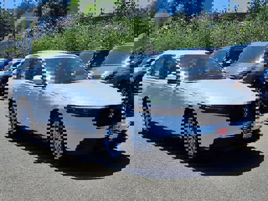 New 2025 Honda Accord LX image 3