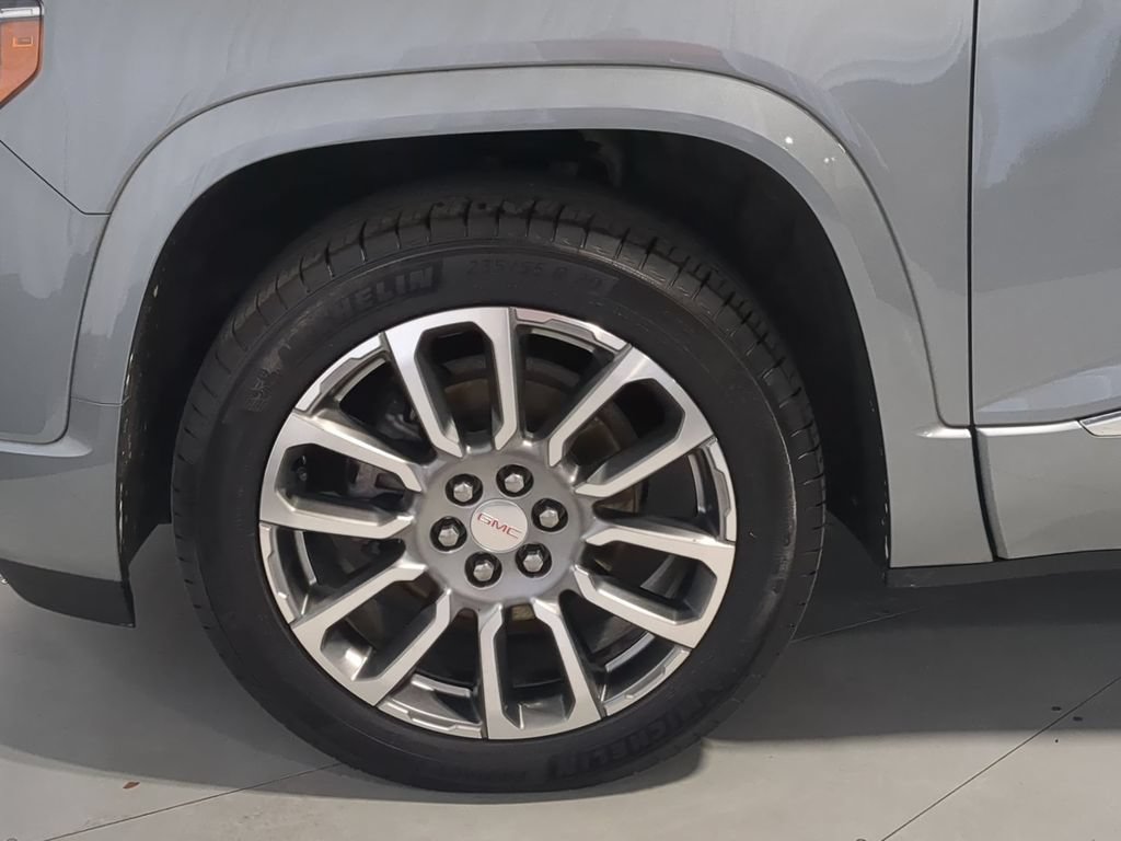 Used 2023 GMC Acadia Denali w/ Denali Technology Package AWD/4WD image 17