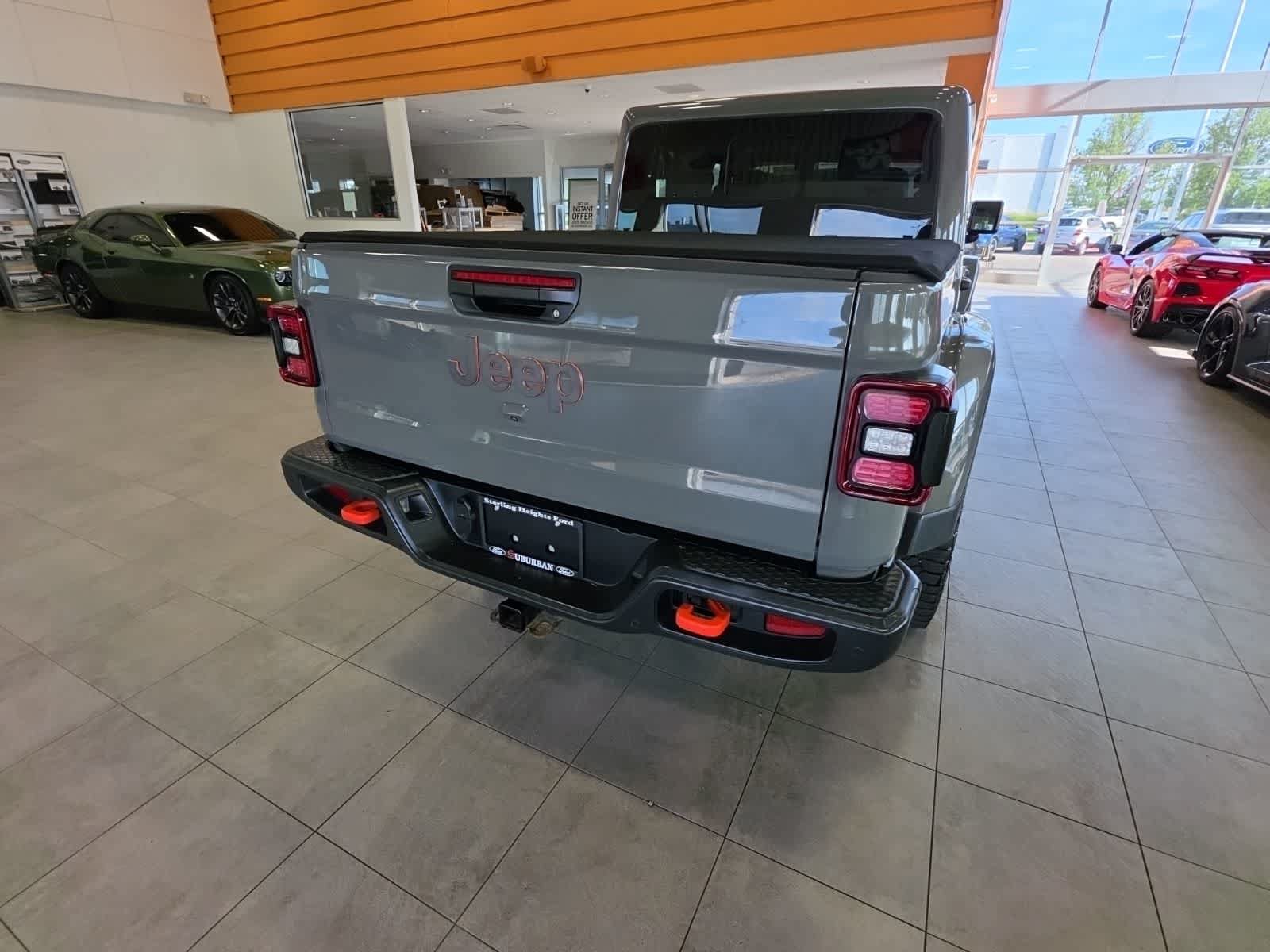 Used 2021 Jeep Gladiator Mojave w/ Dual Top Group AWD/4WD image 9