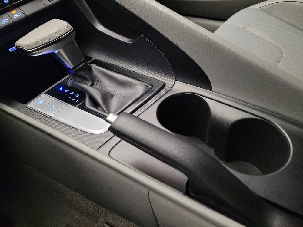 Used 2022 Hyundai Elantra SEL w/ Cargo Package image 26