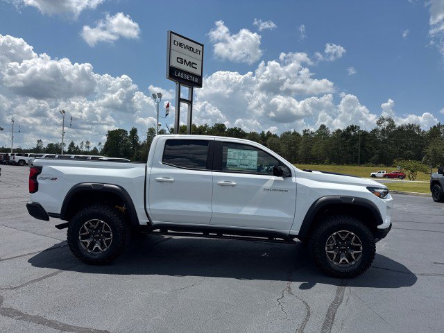 New 2026 Chevrolet Colorado ZR2 w/ Technology Package AWD/4WD image 2