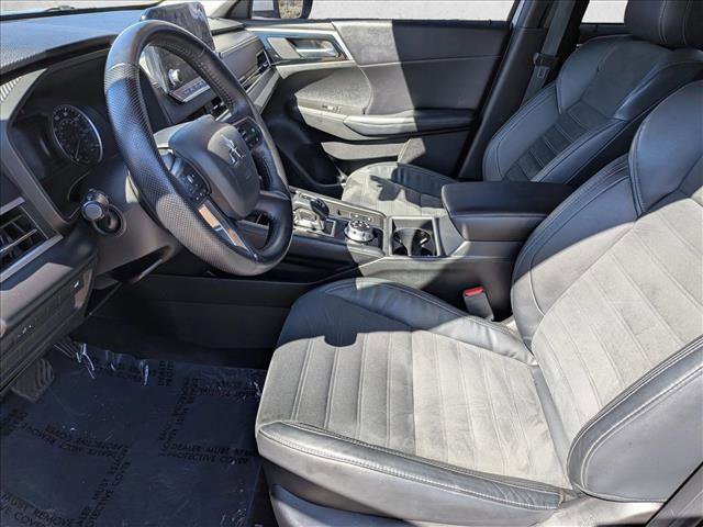 Used 2022 Mitsubishi Outlander SE image 11