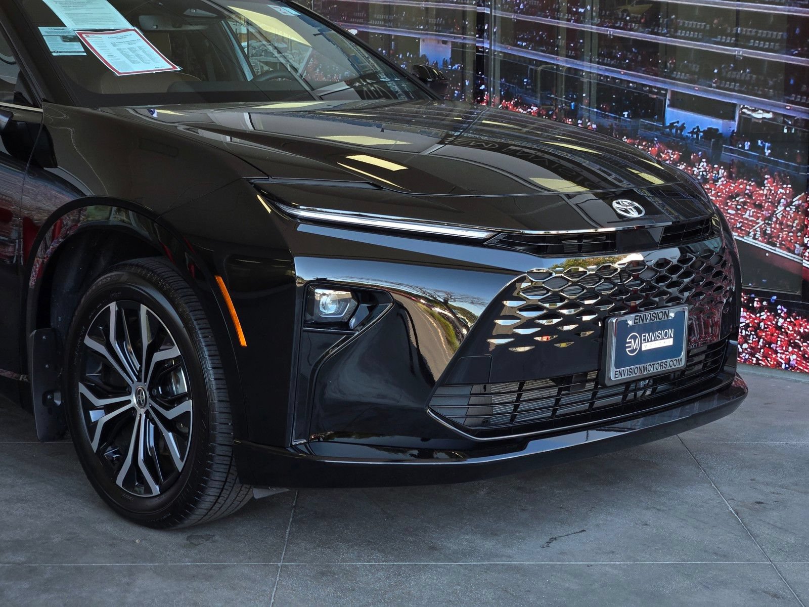 Certified 2026 Toyota Crown Signia AWD/4WD image 2