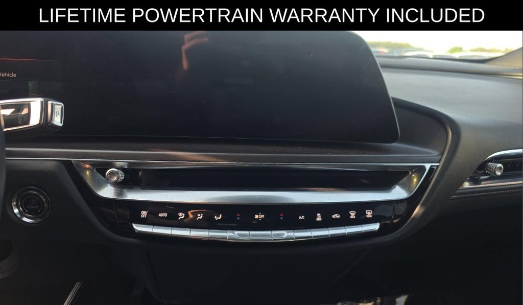 Used 2024 Cadillac Lyriq Tech RWD image 15