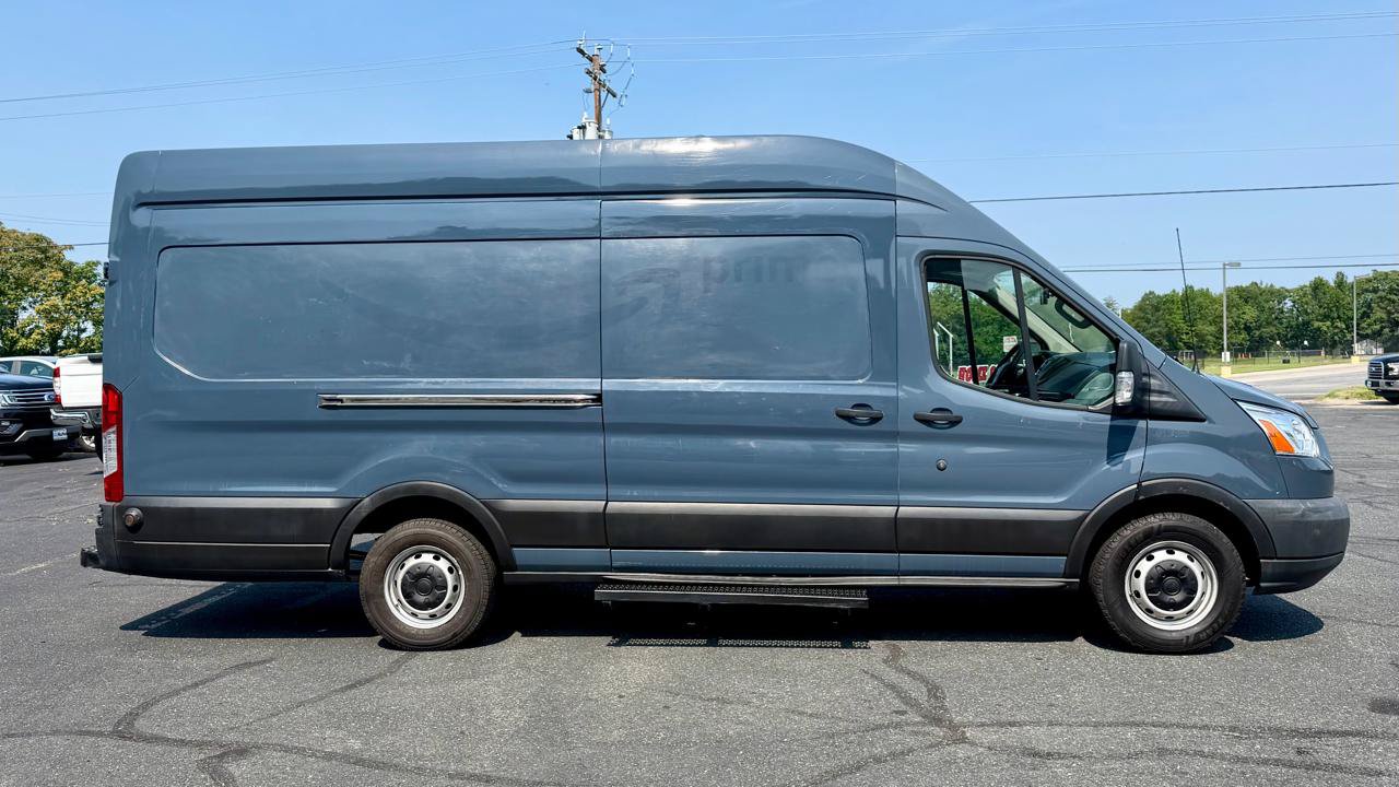 Used 2019 Ford Transit 250 148 High Roof Extended RWD image 5