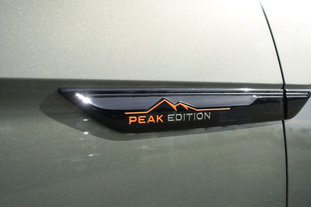 New 2026 Volkswagen Atlas Peak Edition image 7