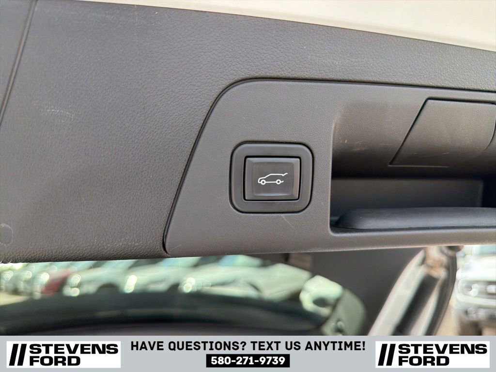 Used 2023 Buick Envision Essence w/ Sport Touring Package FWD image 39