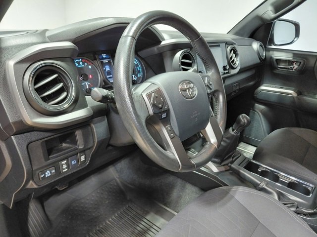 Used 2019 Toyota Tacoma TRD Off-Road image 19
