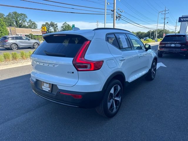 Certified 2025 Volvo XC40 B5 Plus AWD/4WD image 5
