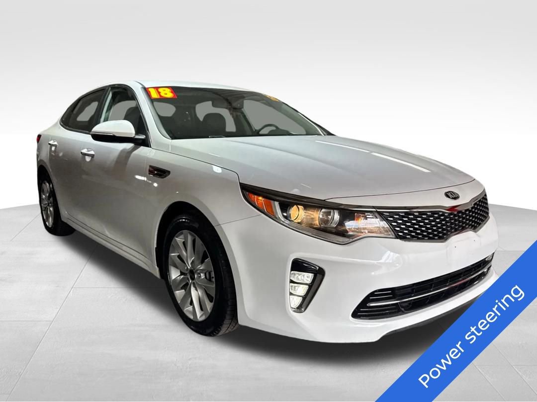 Used 2018 Kia Optima S FWD image 3