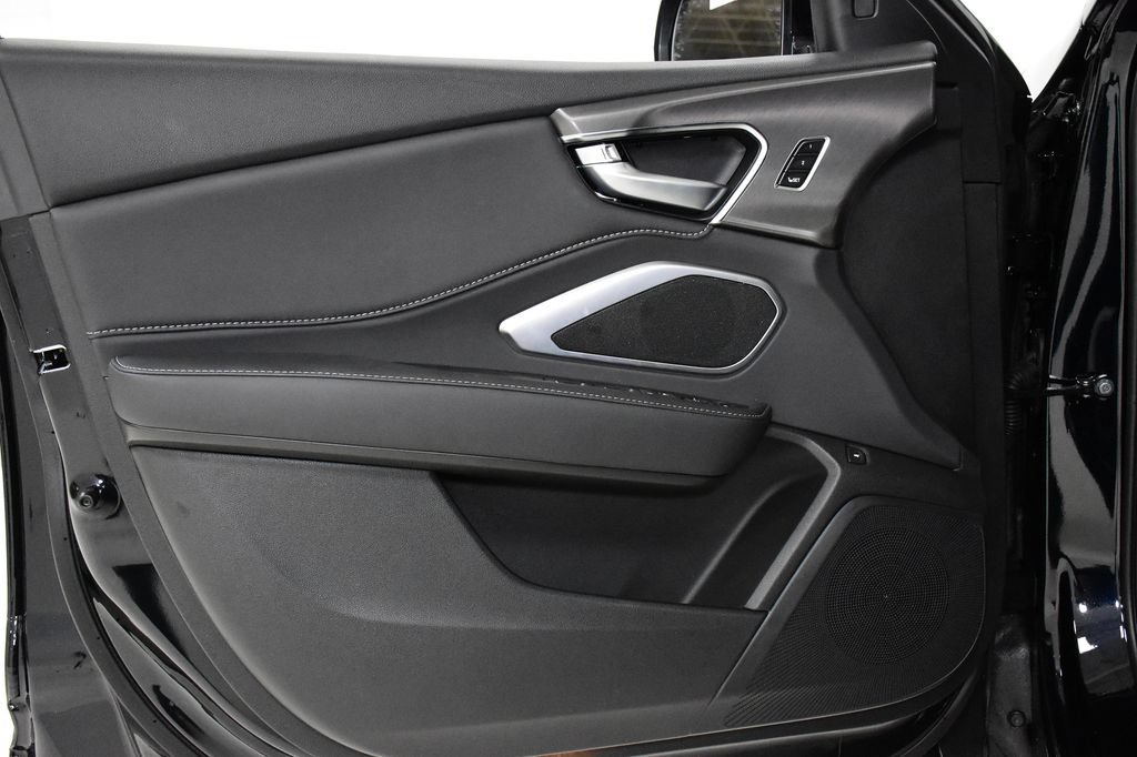 New 2026 Acura RDX SH-AWD image 7
