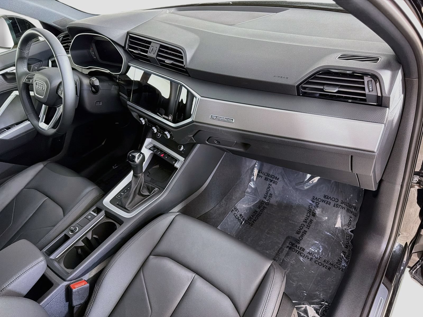 Certified 2025 Audi Q3 2.0T Premium w/ Convenience Package AWD/4WD image 29