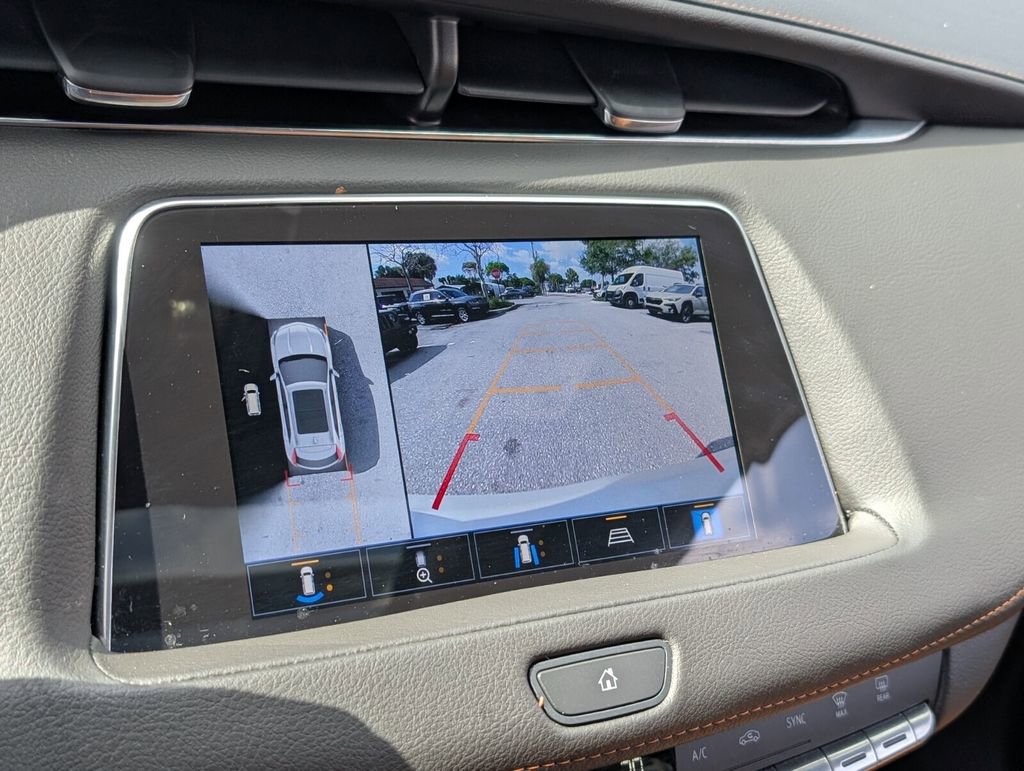 Used 2023 Cadillac XT4 Sport FWD image 24