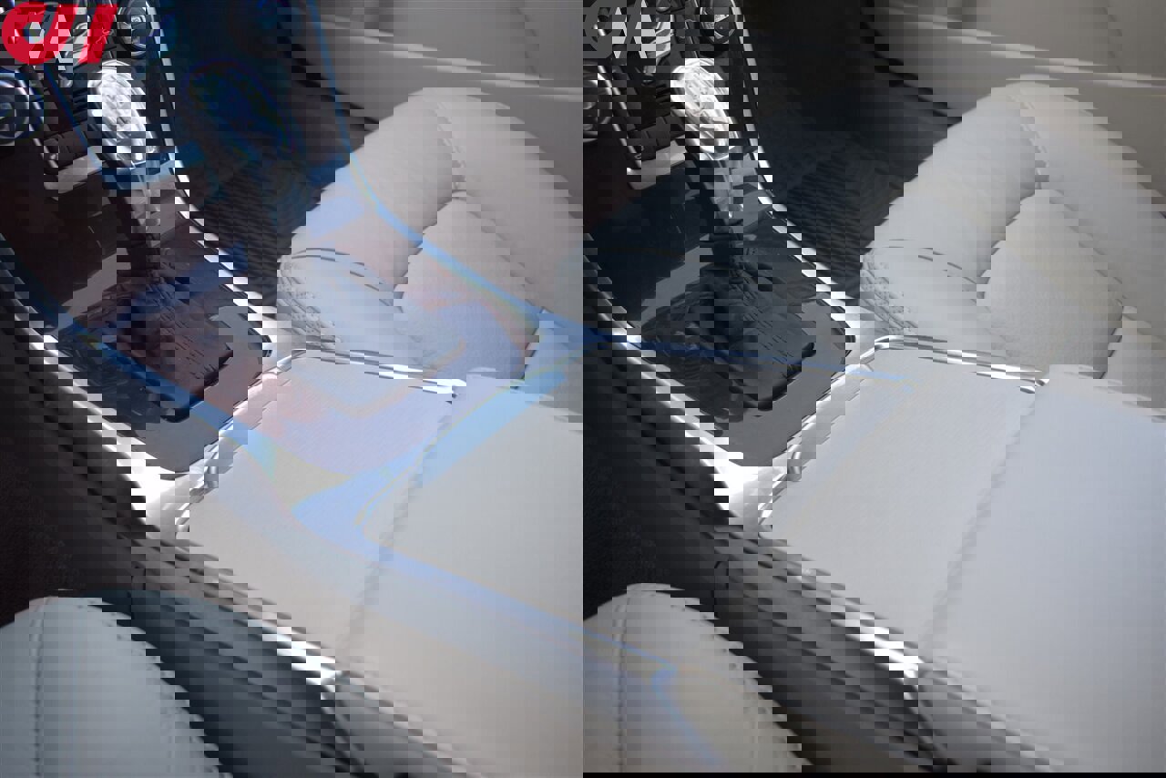 Used 2013 Volvo XC70 T6 image 24