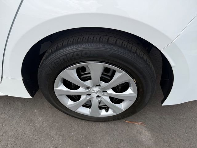 Used 2024 Toyota Corolla LE image 7