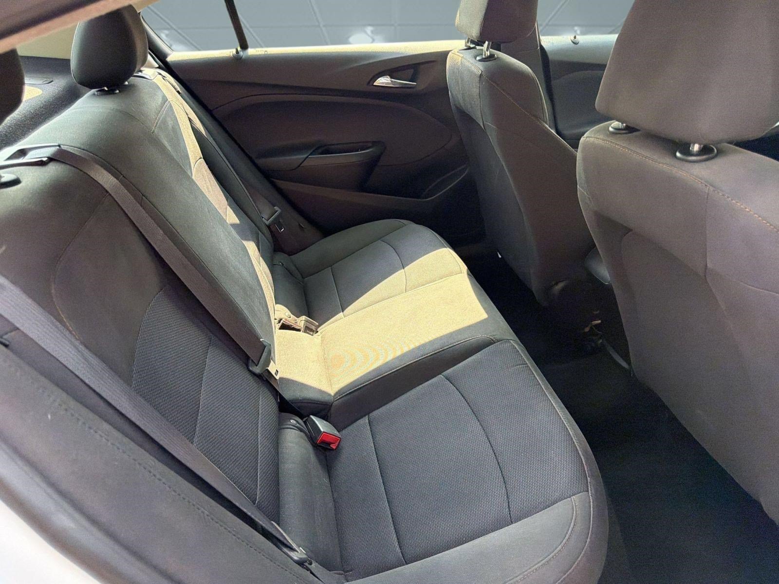 Used 2016 Chevrolet Cruze LS FWD image 29