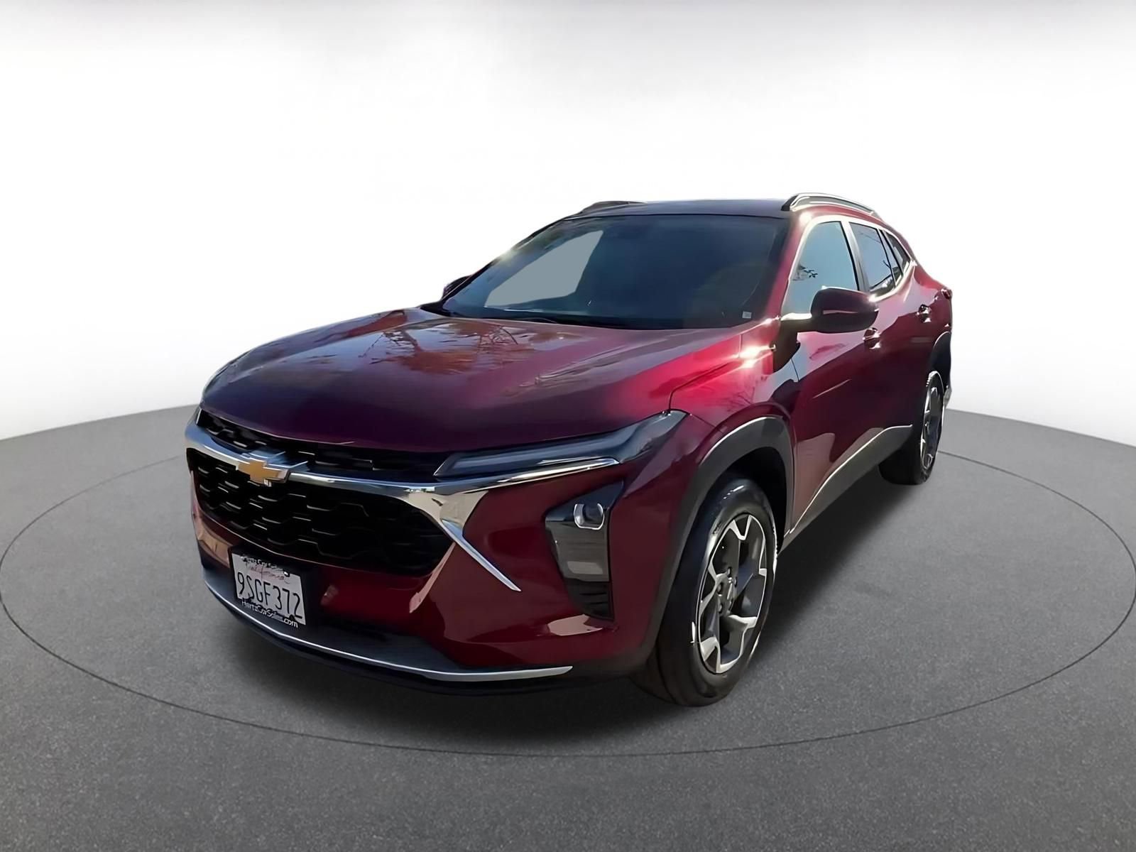 Used 2025 Chevrolet Trax LT image 7