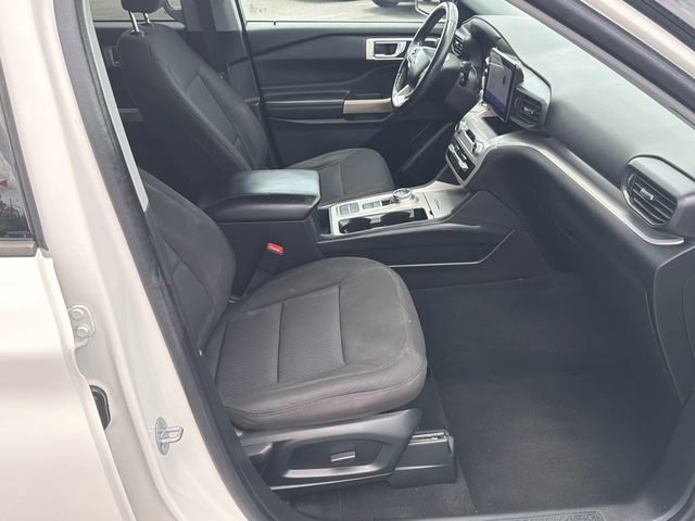 Used 2023 Ford Explorer XLT RWD image 13