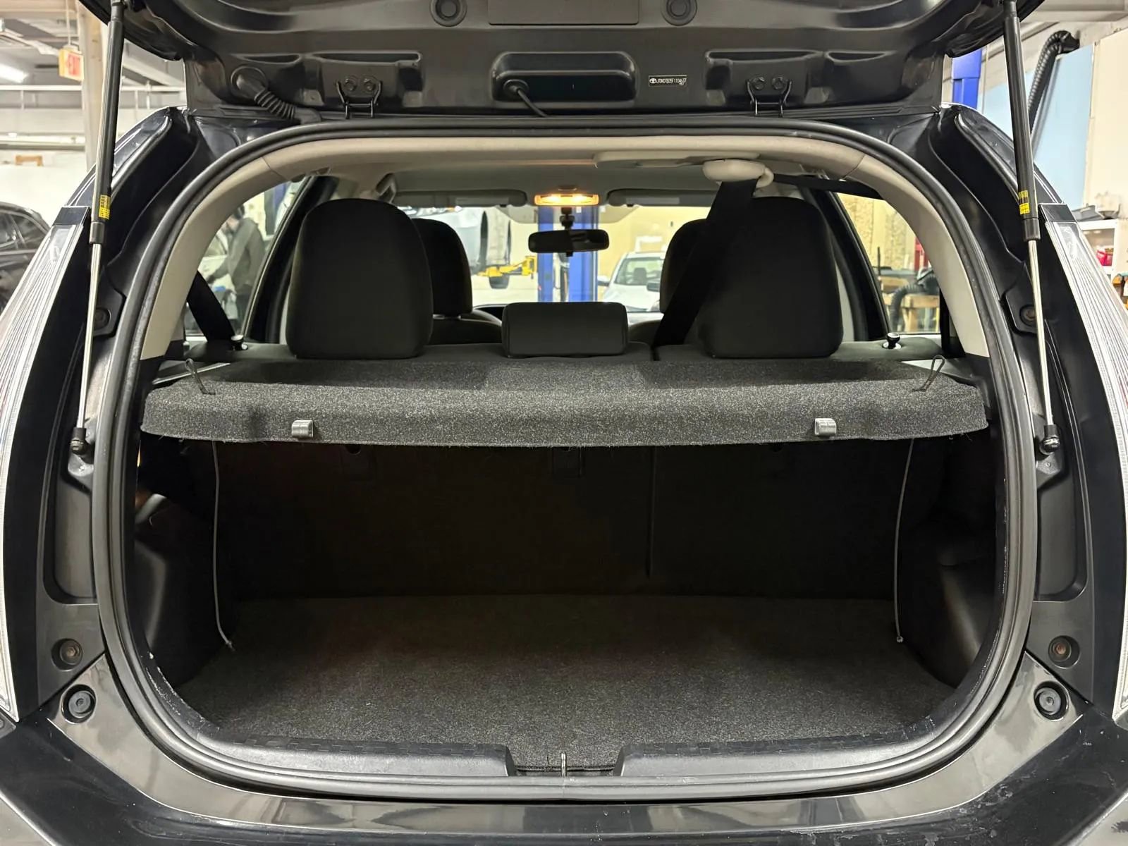 Used 2015 Toyota Prius C Three image 9