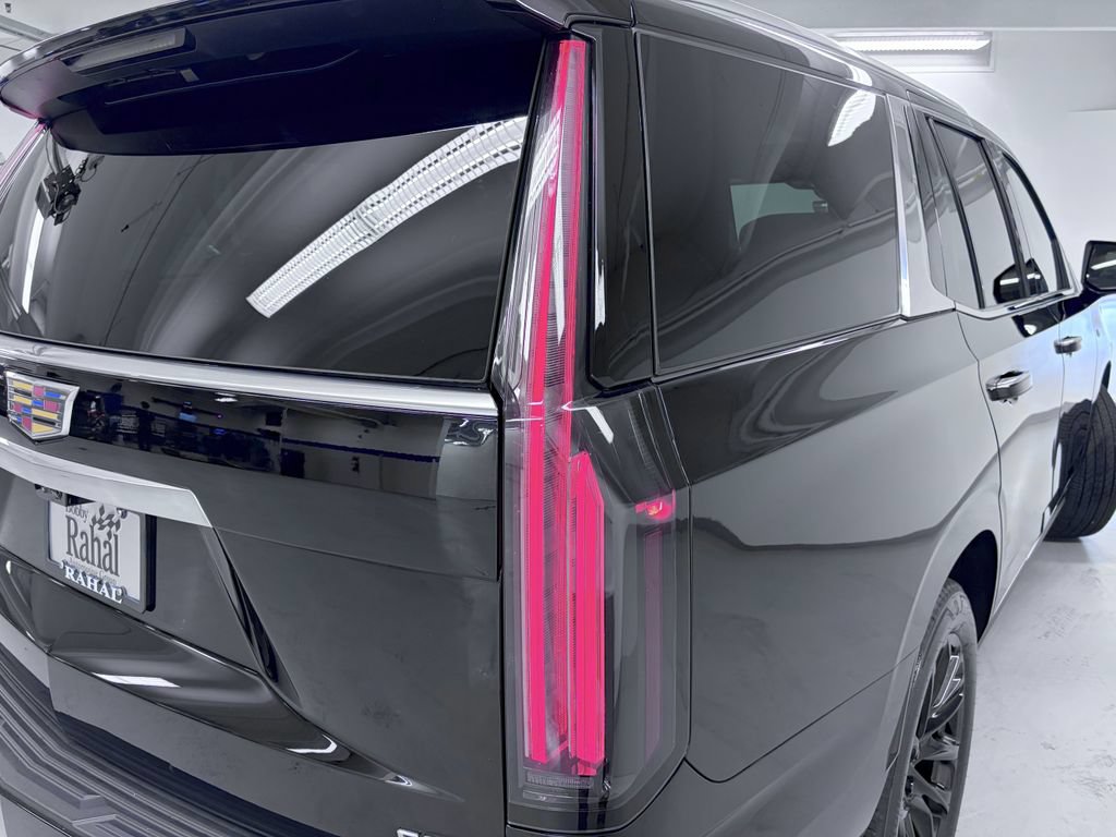 Used 2025 Cadillac Escalade Premium Luxury w/ Touring Package AWD/4WD image 9