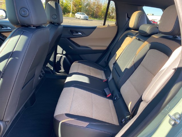 Certified 2025 Chevrolet Equinox ACTIV w/ Safety and Technology Package AWD/4WD image 20