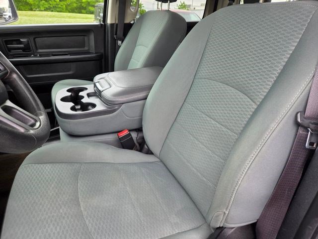Used 2015 RAM 1500 Express AWD/4WD image 2