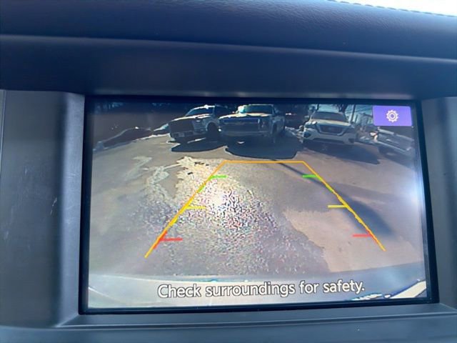 Used 2018 INFINITI QX30 AWD image 16