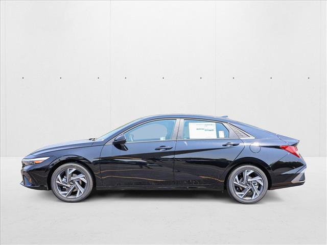New 2025 Hyundai Elantra Limited image 8