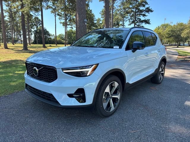 New 2026 Volvo XC40 B5 Plus w/ Protection Package Premier AWD/4WD image 1