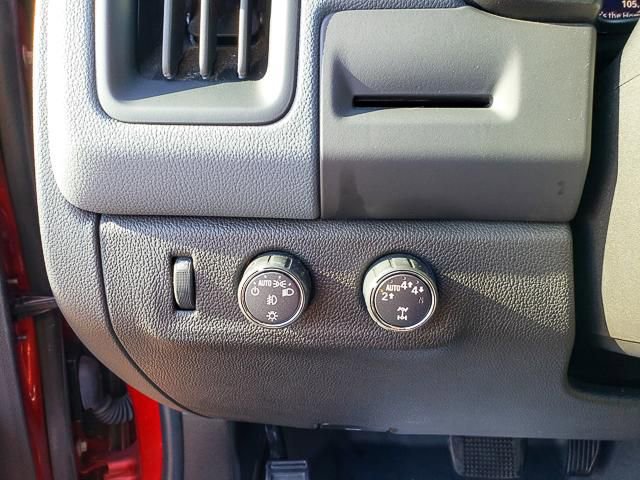 Used 2022 Chevrolet Colorado Z71 AWD/4WD image 13